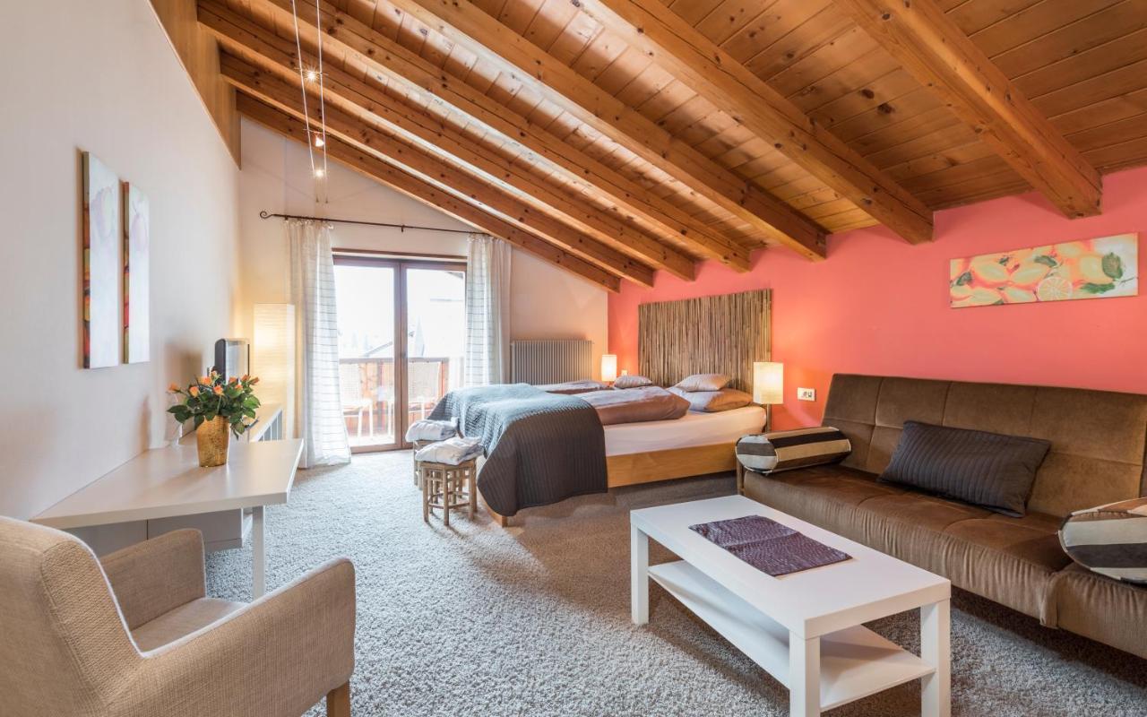 Hotel Bamboo Coldrano Exteriör bild